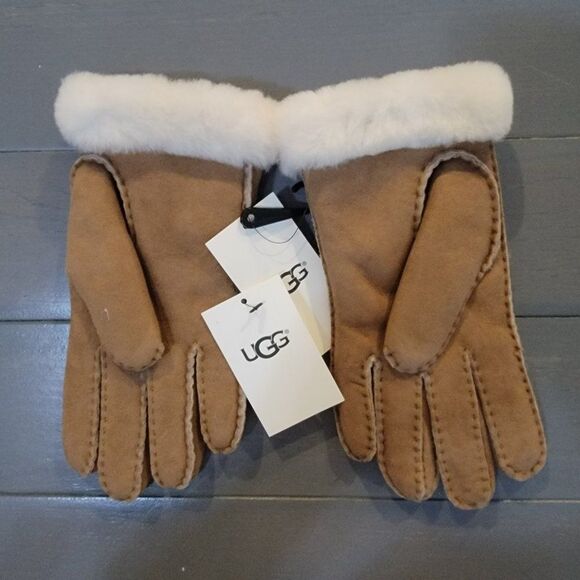 UGG Australia Women perforated Genuine Shearling Handmade Chestnut Glove size L - Picture 9 of 14
